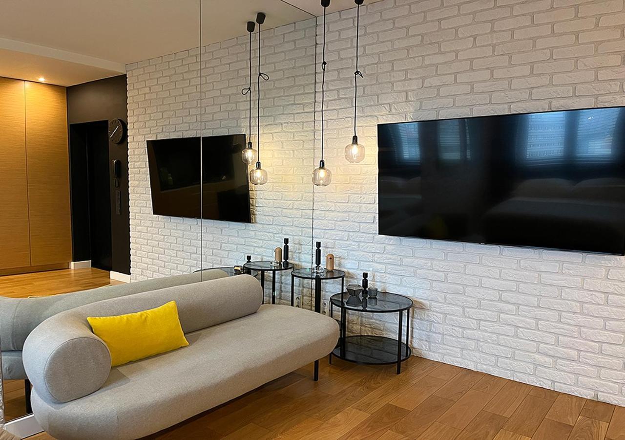 Apartamenty Modern גדינייה מראה חיצוני תמונה