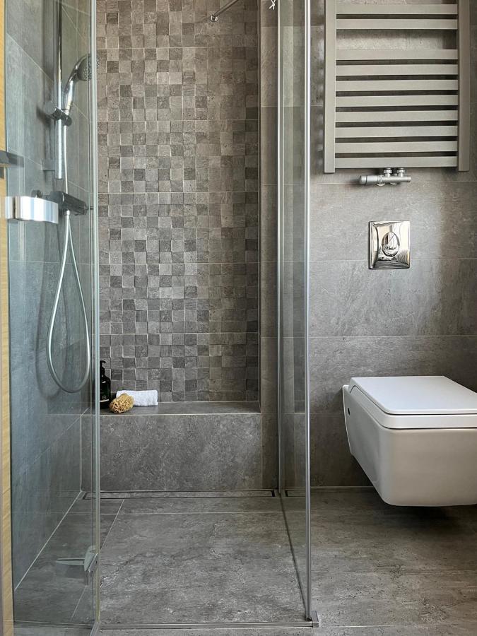 Apartamenty Modern גדינייה מראה חיצוני תמונה